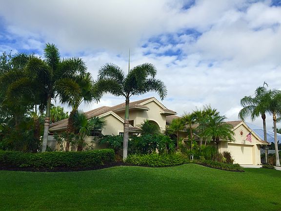 5th image of 785 SW Lighthouse Dr