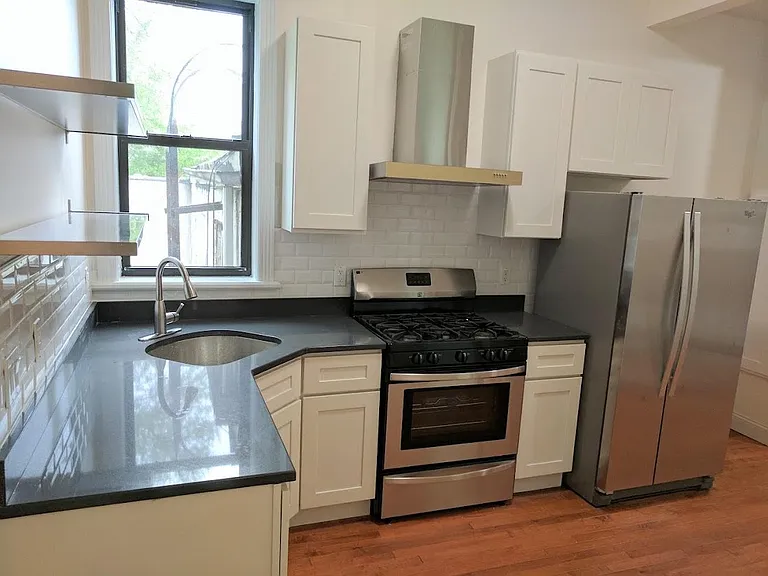 705 Madison St #2 — Photo 5