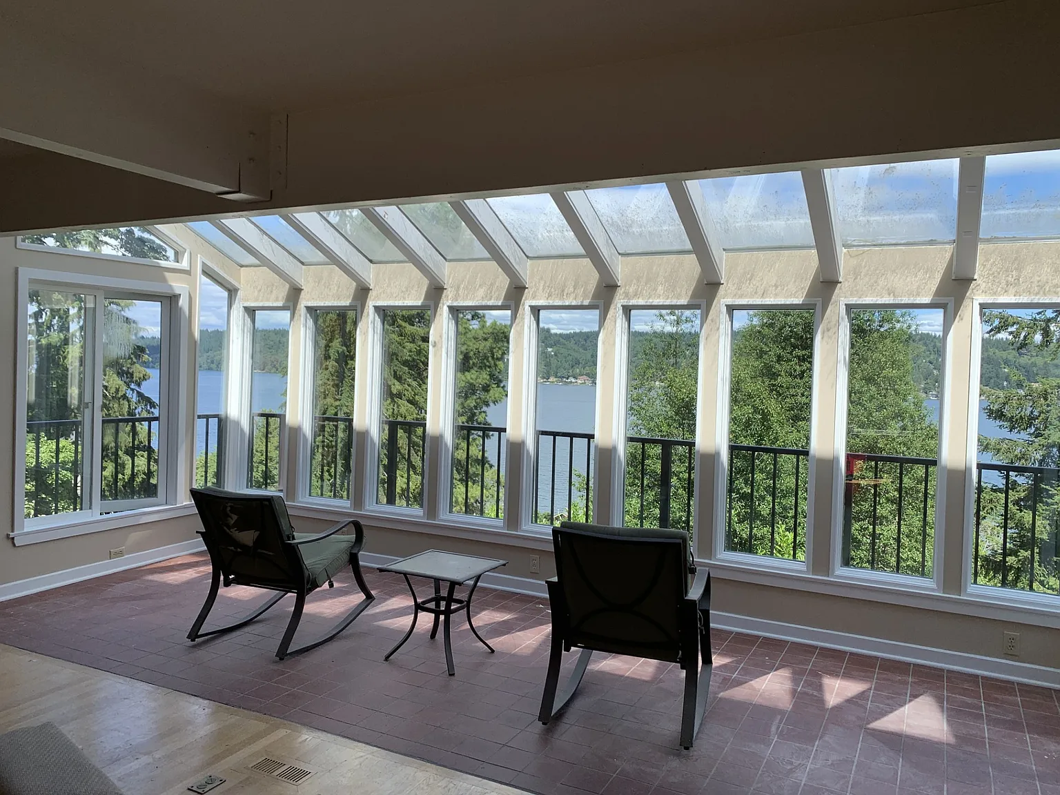 2 bed, 1.5 bath, 2000 sqft, $3,800 — Photo 2