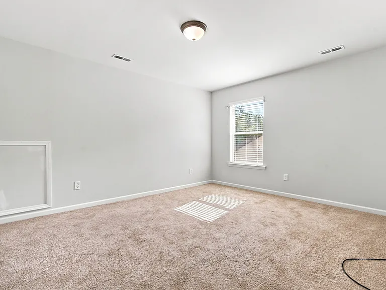 120 Sherwin Ave — Photo 14