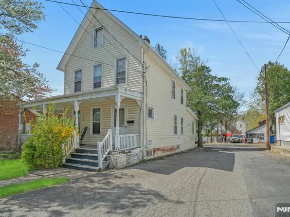 223 Godwin Ave, Midland Park, NJ 07432