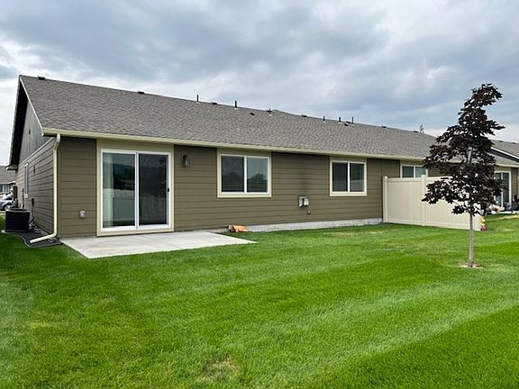 2nd image of 18009-18011 E Shannon Ave