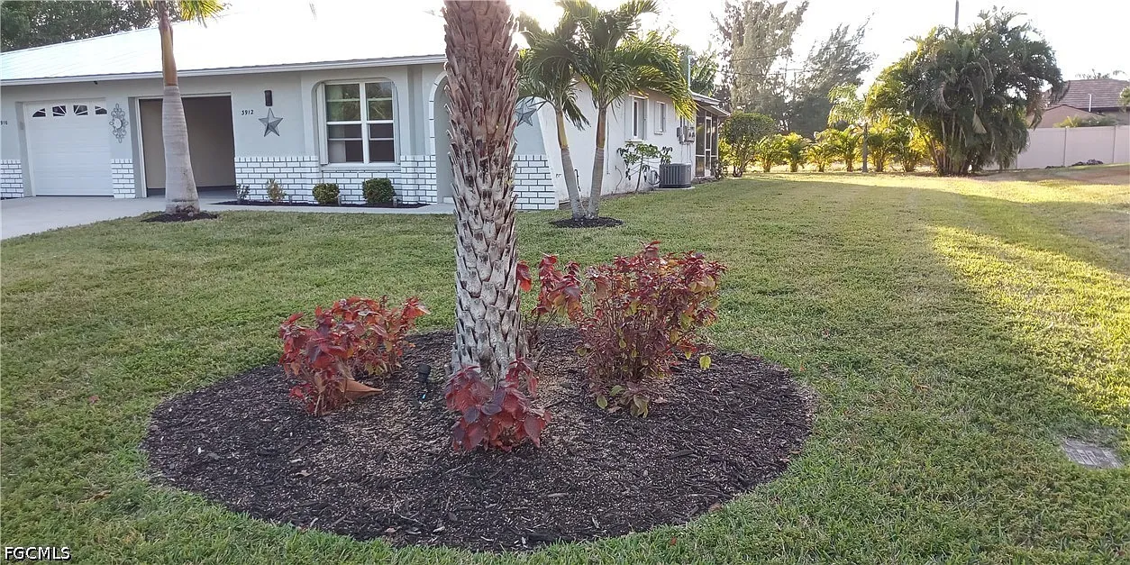 3 bed, 2.0 bath, 1124 sqft, $1,470 — Photo 3