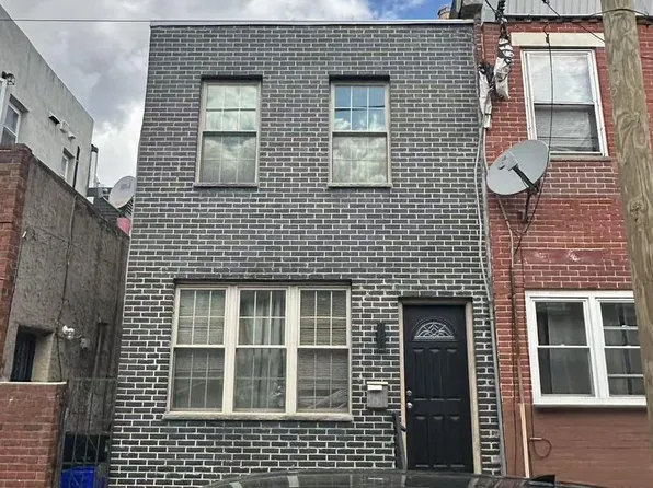 1049 Mercy St, Philadelphia, PA 19148