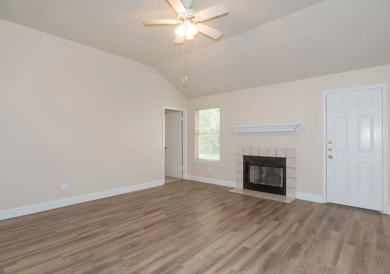 Leander Single Story for Rent — Photo 4