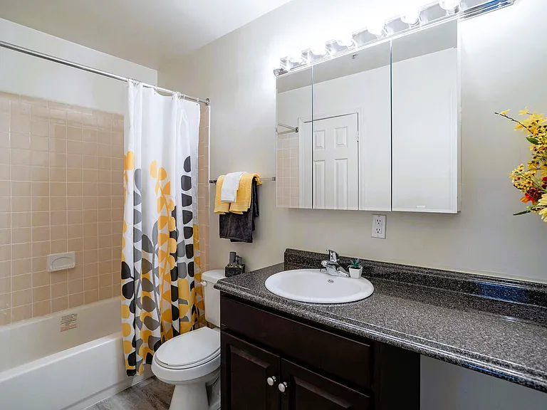 Autumn Ridge Apartments — Photo 13