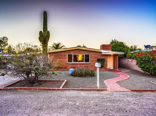 2749 N Alvernon Ways