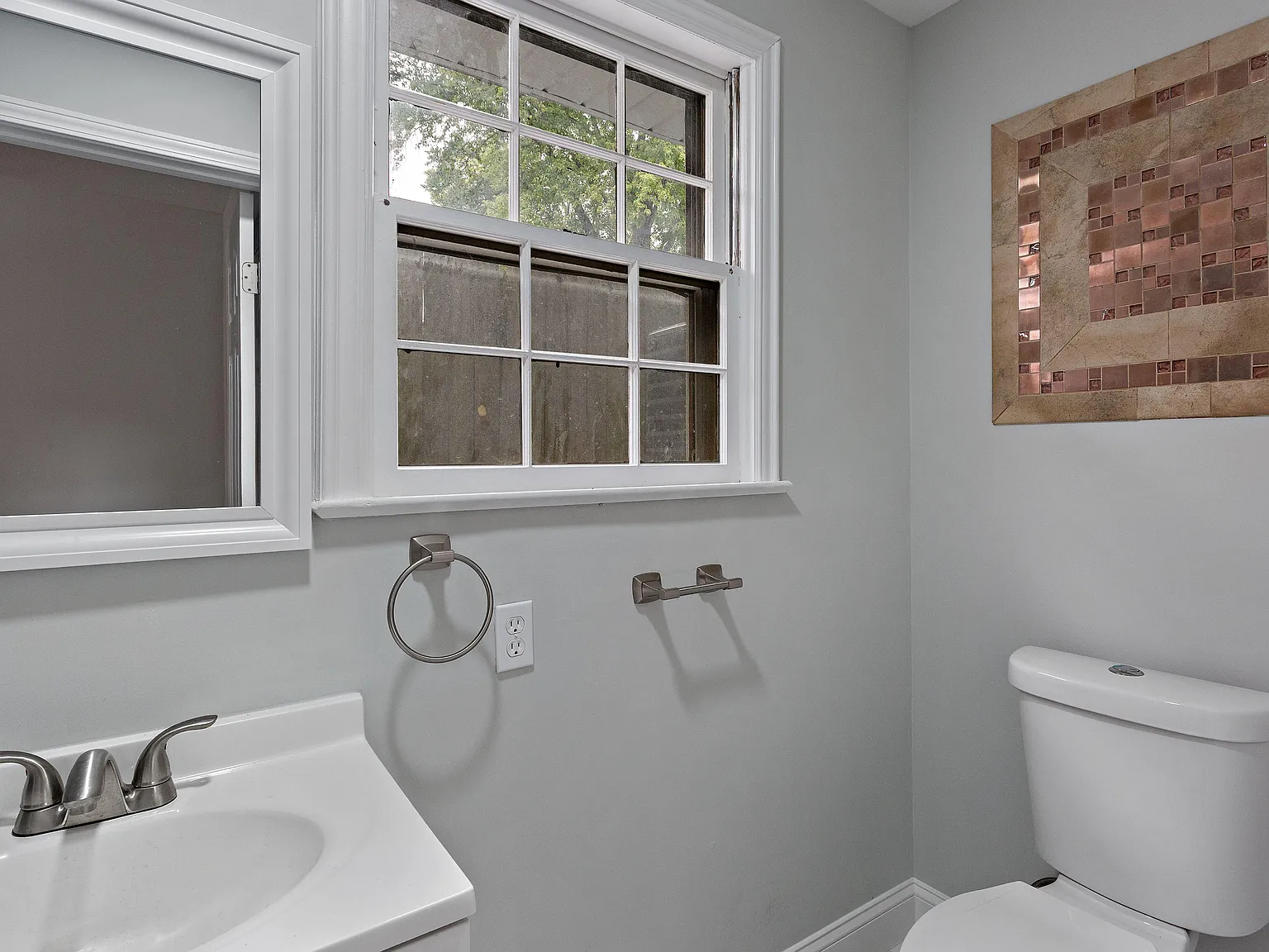 4 bed, 3.0 bath, 3136 sqft, $1,139 — Photo 3