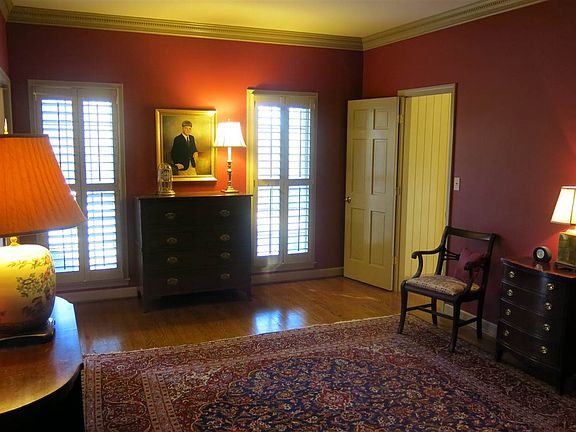 4th image of 111 Old Knox Ln