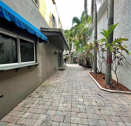 2nd image of 600 Martinique Dr