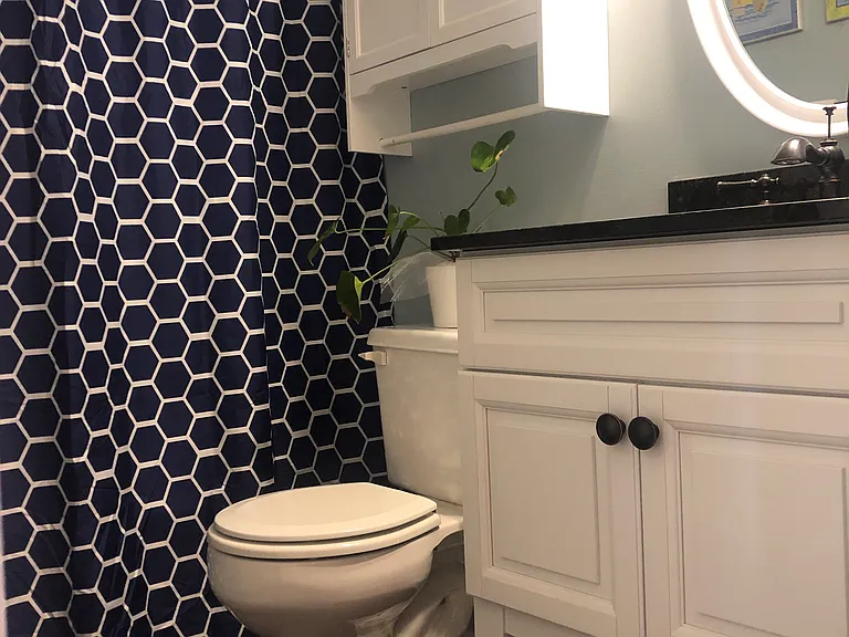 221 Windbyrne Dr — Photo 6
