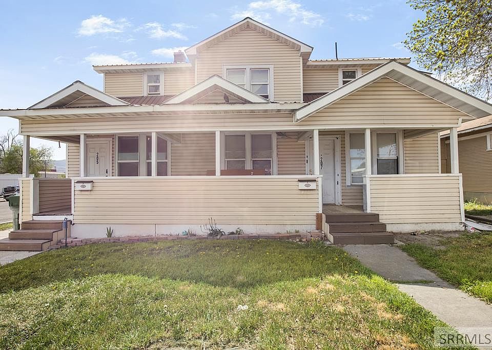 1st image of 205 W Sherman St