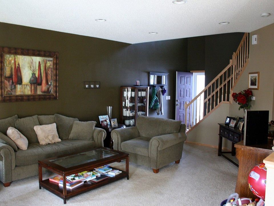 1st image of 581 Sutherland Dr