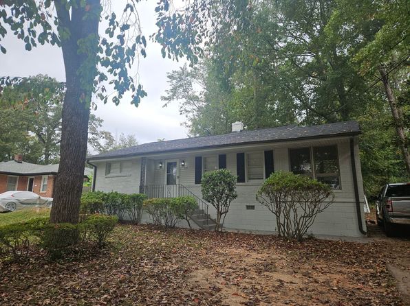 1151 Pinehurst Dr SE