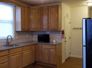 92 E 21st St #1, Bayonne, NJ 07002