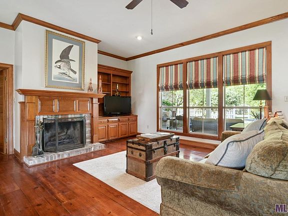 4th image of 683 E Majestic Oaks Pl