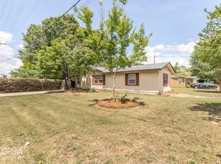 210 Willow Ave, Warner Robins, GA 31093