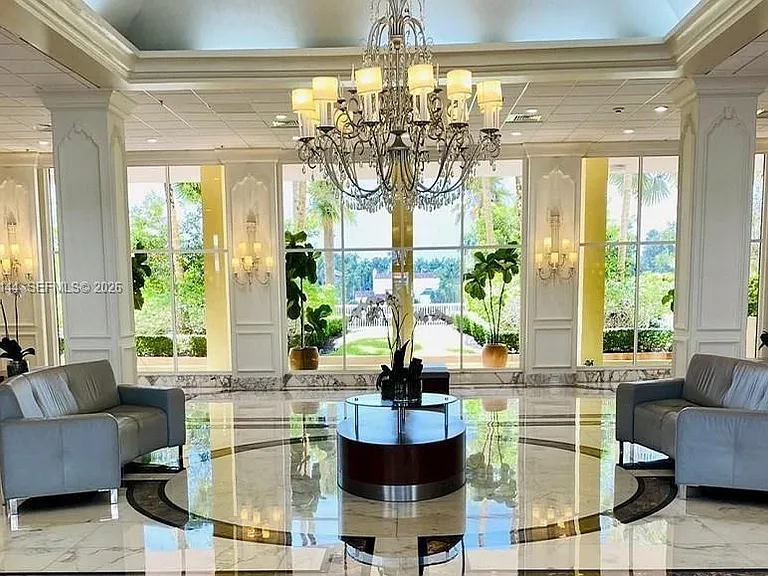 5600 Collins Ave #4U — Photo 3