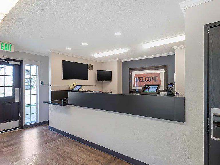 Lobby and Guest Check-in