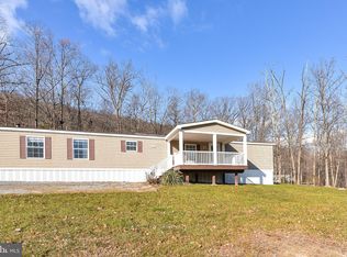 302 Goller Hill Ln, Hedgesville, WV 25427
