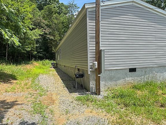 5th image of 1418 County Road 700