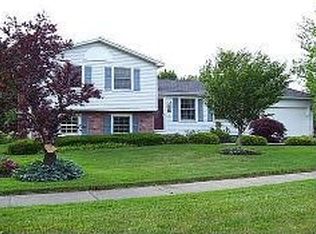 23 Barns Ct, Rochester, NY 14612