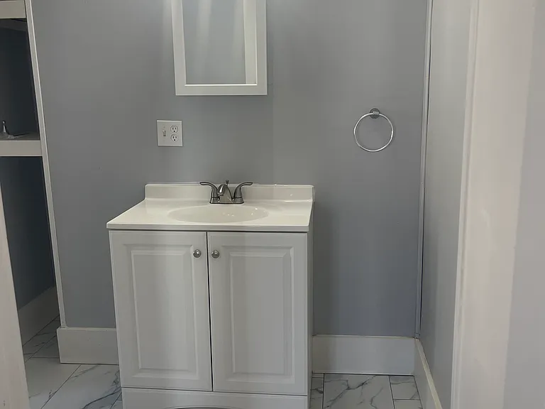 63 Peckham St #4 — Photo 5