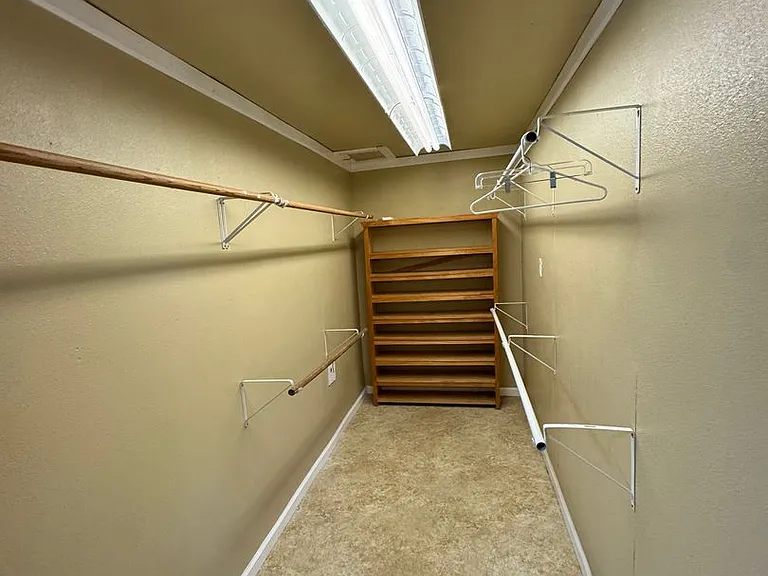 1571 Vista Grande Ln #B — Photo 11