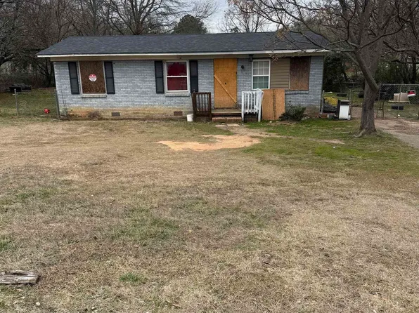 10 Julian Bond Ln, Spartanburg, SC 29307