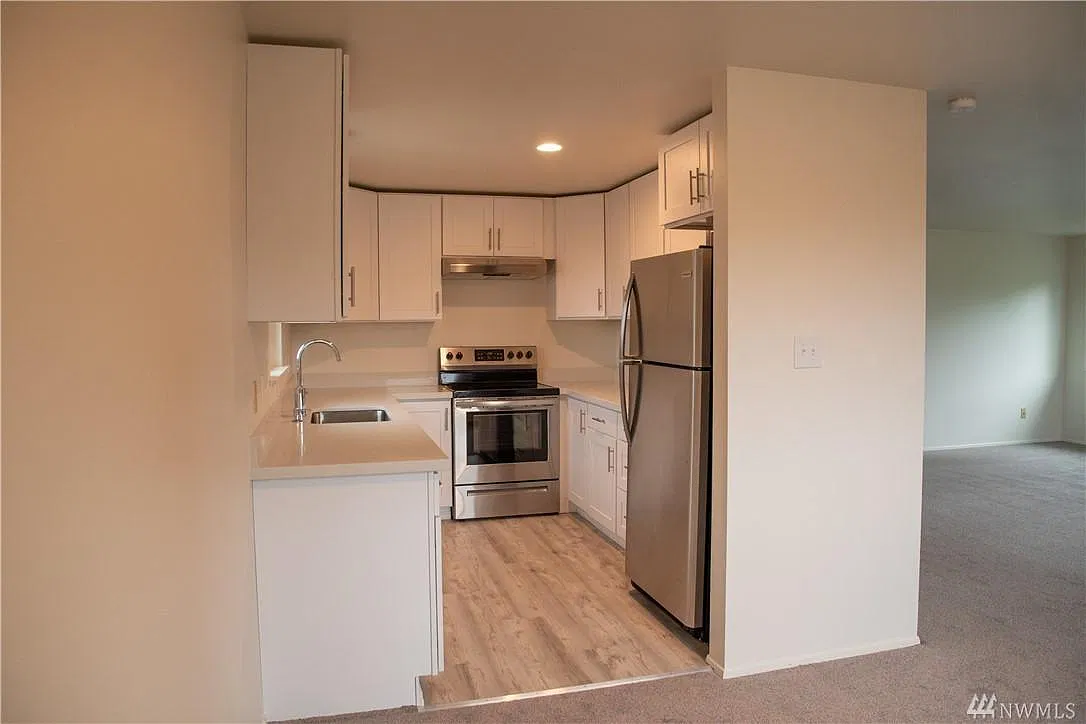 118 NE 94th St — Photo 3