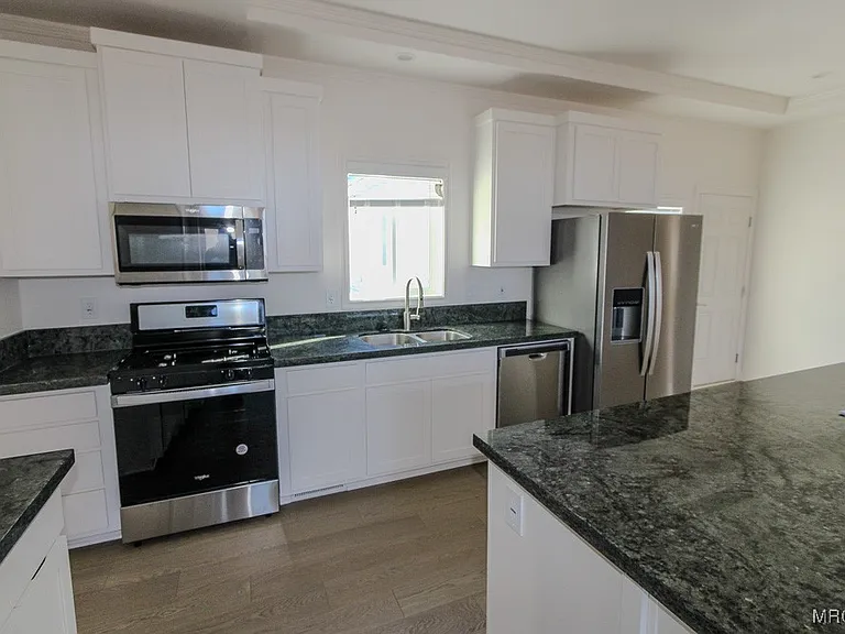 1336 La Crescenta Dr #1 — Photo 7