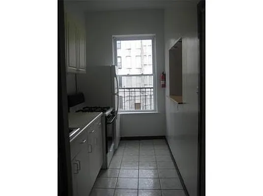 Rented by G2 Realty Group LLC | media 4