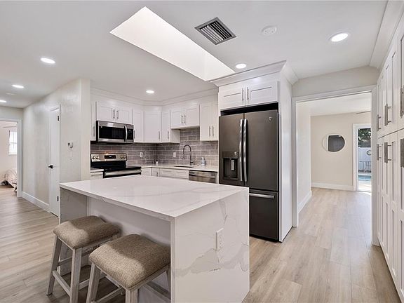 3rd image of 490 82ND AVENUE