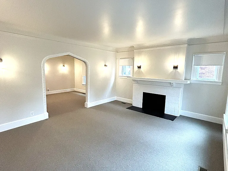 3322 Fullerton St — Photo 6