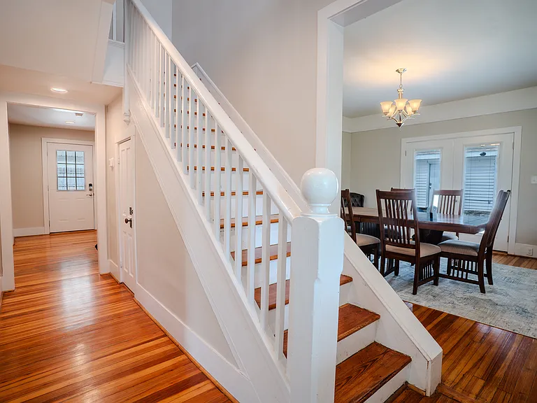 309 Court Ave — Photo 14