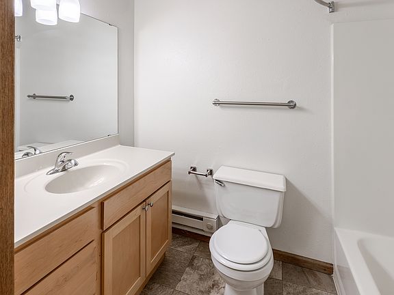 4th image of 931 41st St NW #11504995
