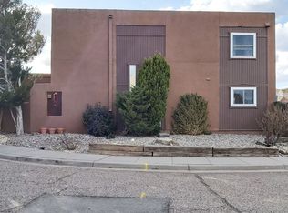 1 Village Pl, White Rock, NM 87544