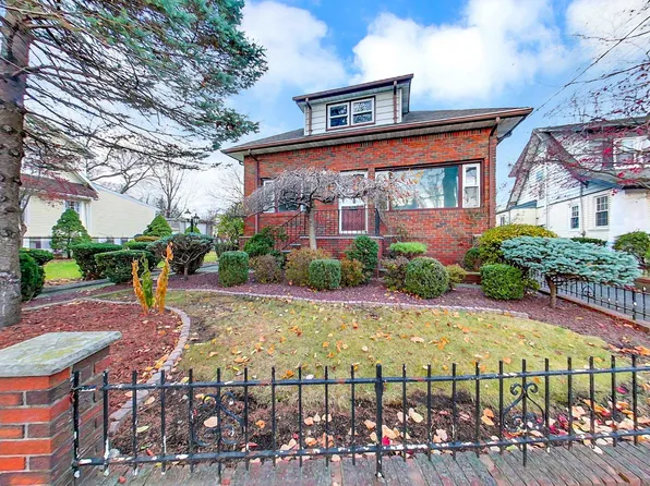 341 Diamond Bridge Ave, Hawthorne, NJ 07506