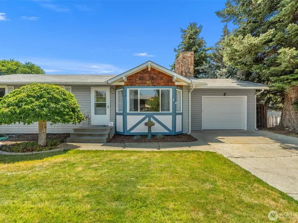 814 11th Street NE, East Wenatchee, WA 98802