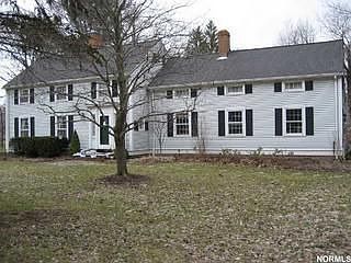 1st image of 32019 Shaker Blvd