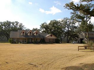 851 Comanche Trail Dr, Rosharon, TX 77583