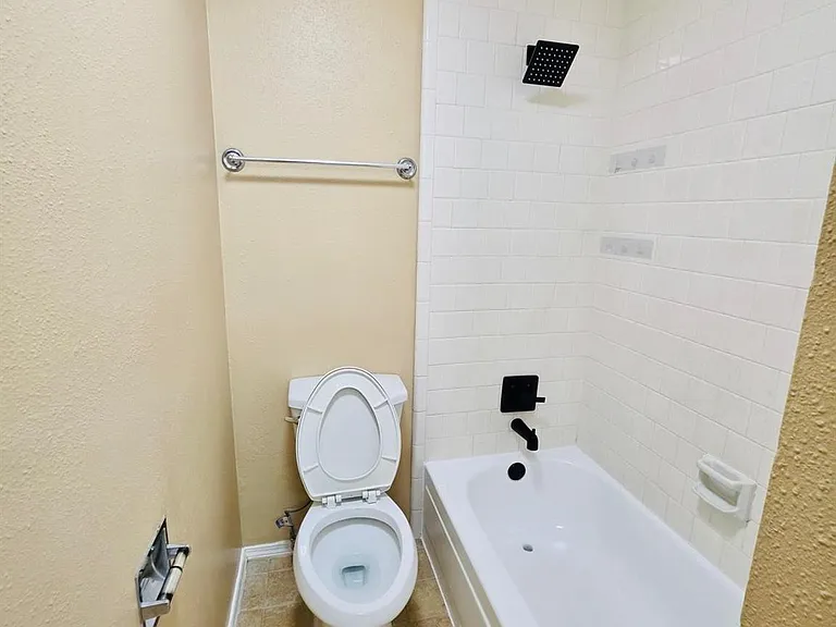 13438 Nevermore Dr — Photo 23