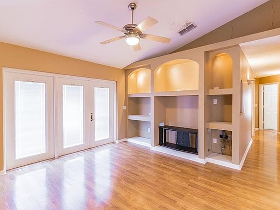 4th image of 10931 Buckwater Ct