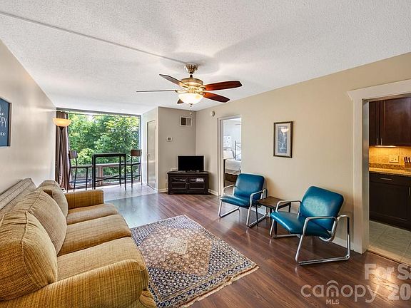 3rd image of 647 Town Mountain Rd APT 211
