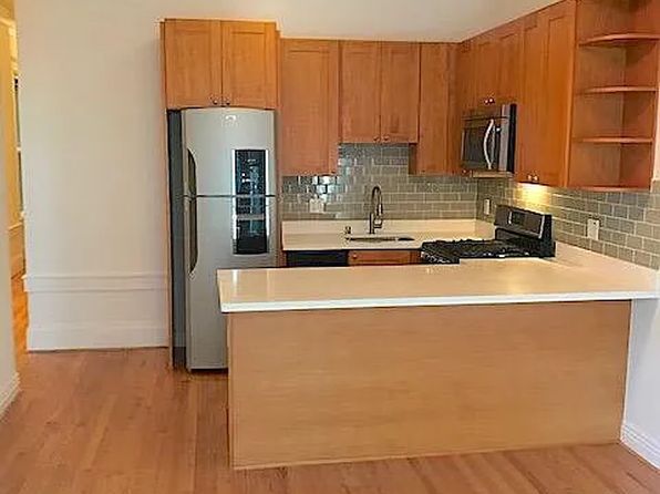 1837 Oak St #2B-1Ba - Main Image