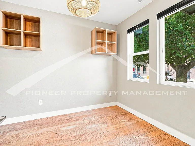940 Navajo St — Photo 11