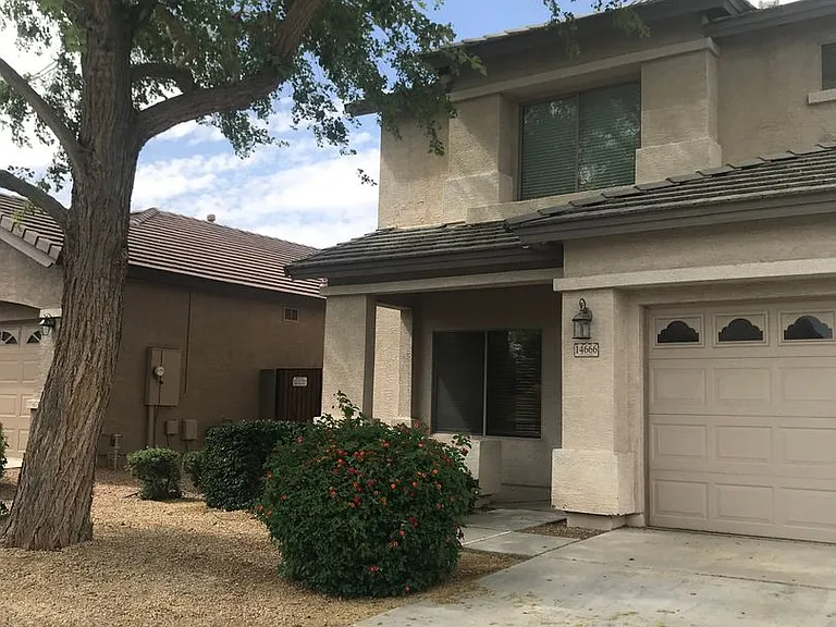14666 W Mauna Loa Ln — Photo 2