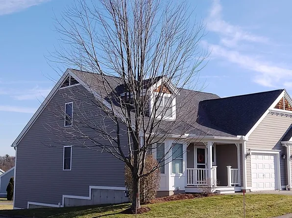 5 Strawberry Ln #H, Hudson, MA 01749