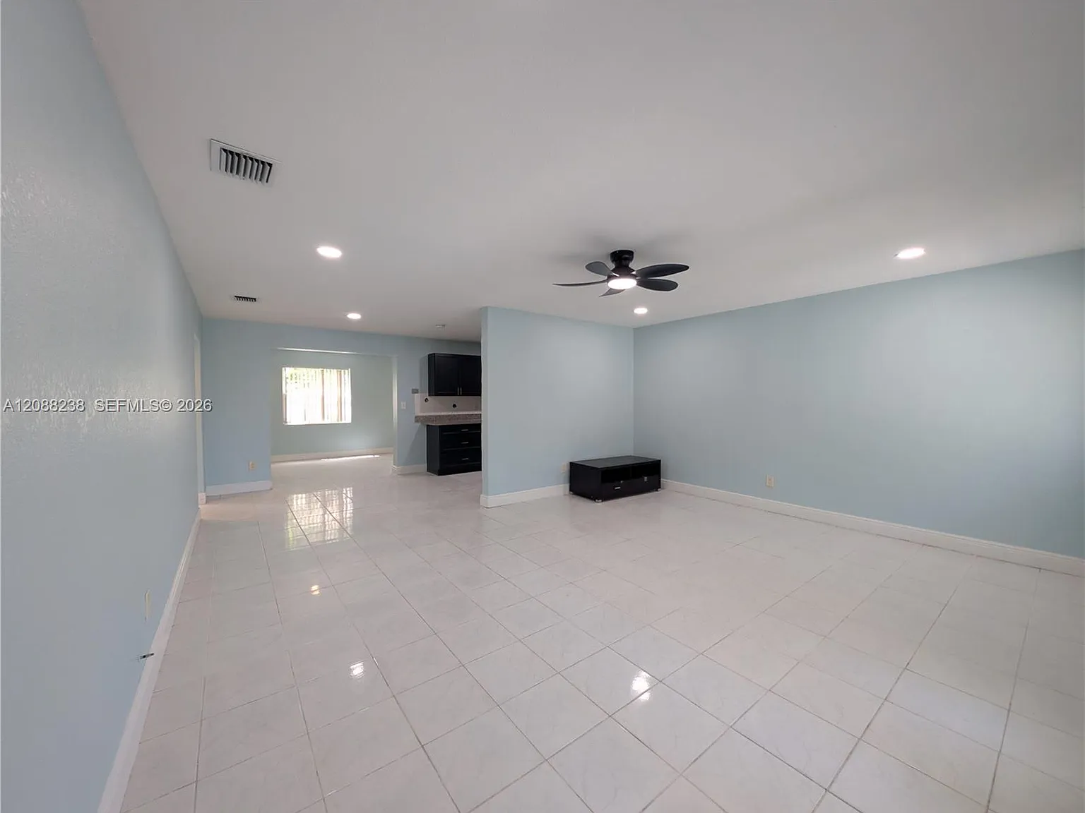 SW 25th St, Miramar — Photo 2