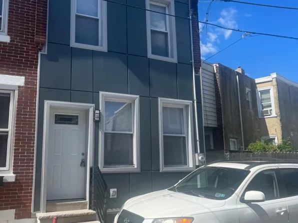 2224 S Reese St, Philadelphia, PA 19148